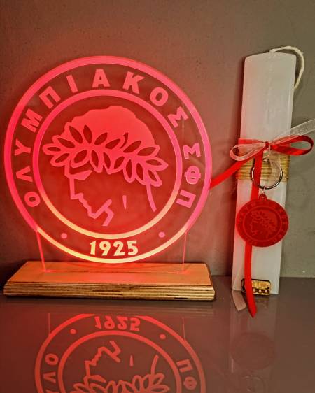 Σετ λαμπάδα με φωτιστικό του Ολυμπιακού